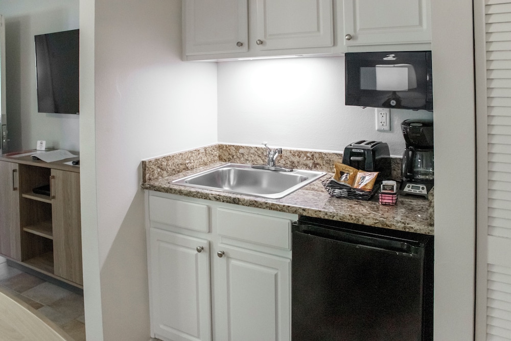 Barefoot'n Resort Kissimmee Orlando