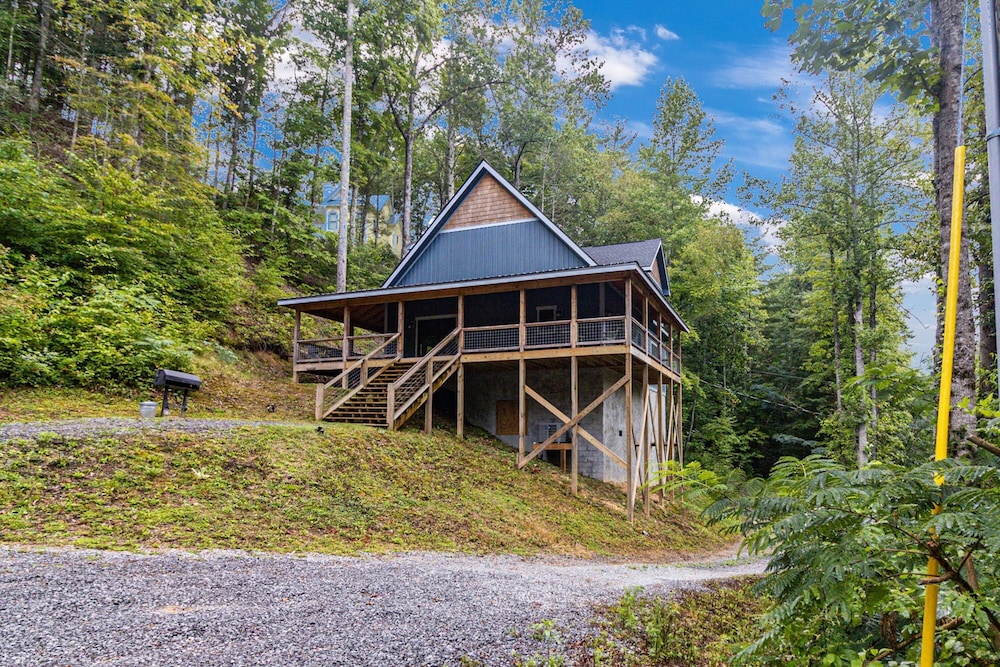 Pinewood Forest Walden's Creek Cabins