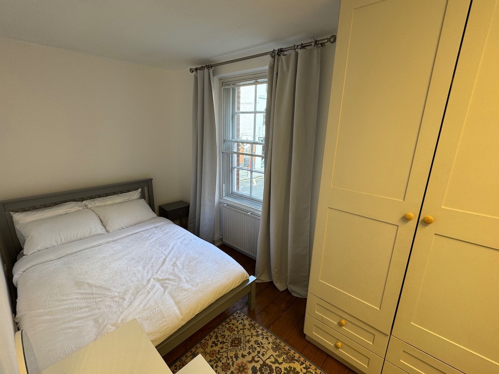 Covent Garden 1-bed Apt Sleeps 4, 7 min to Station
