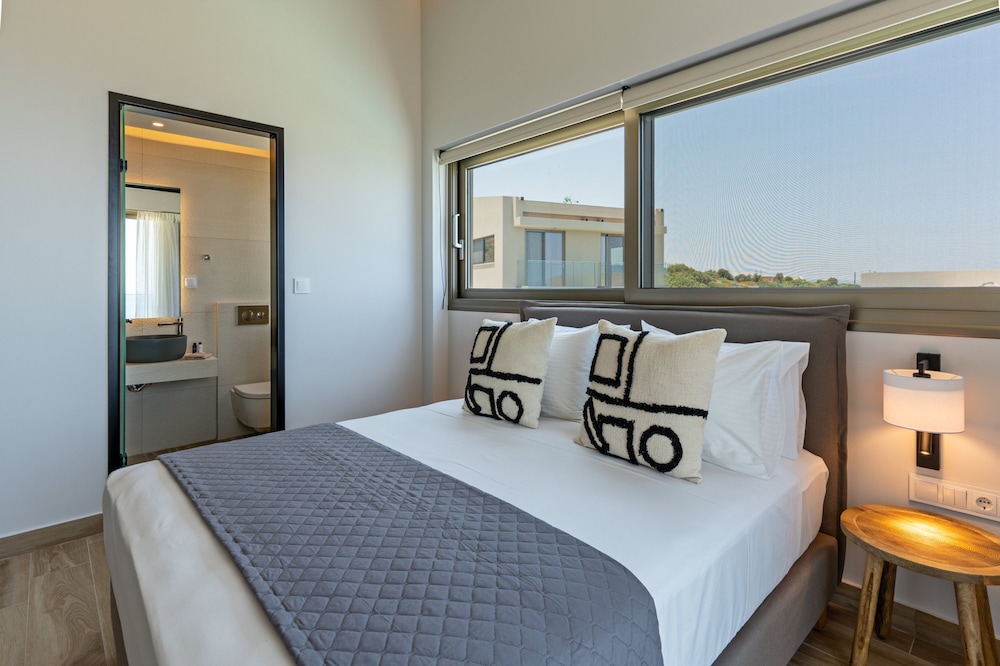 Skyfall Villas - With 12 Bedrooms