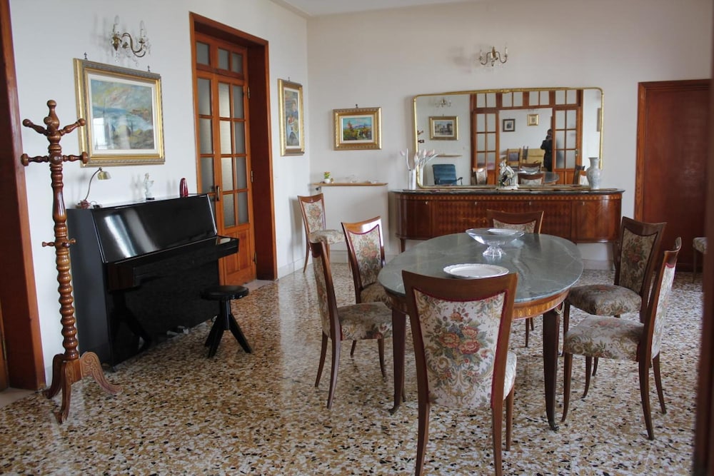Ancelle Sorrento