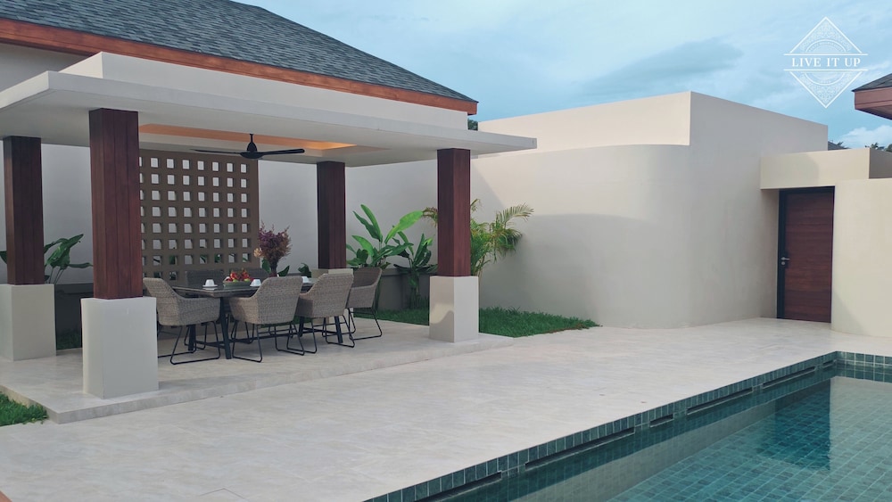 Santi Tara Villas
