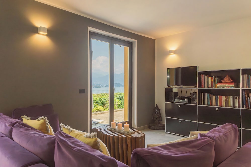 Harmony on the Lake by Rent all Como