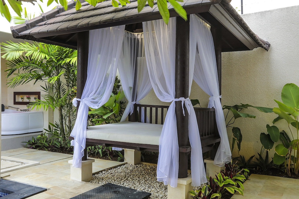 Blue Marlin Legian Villa