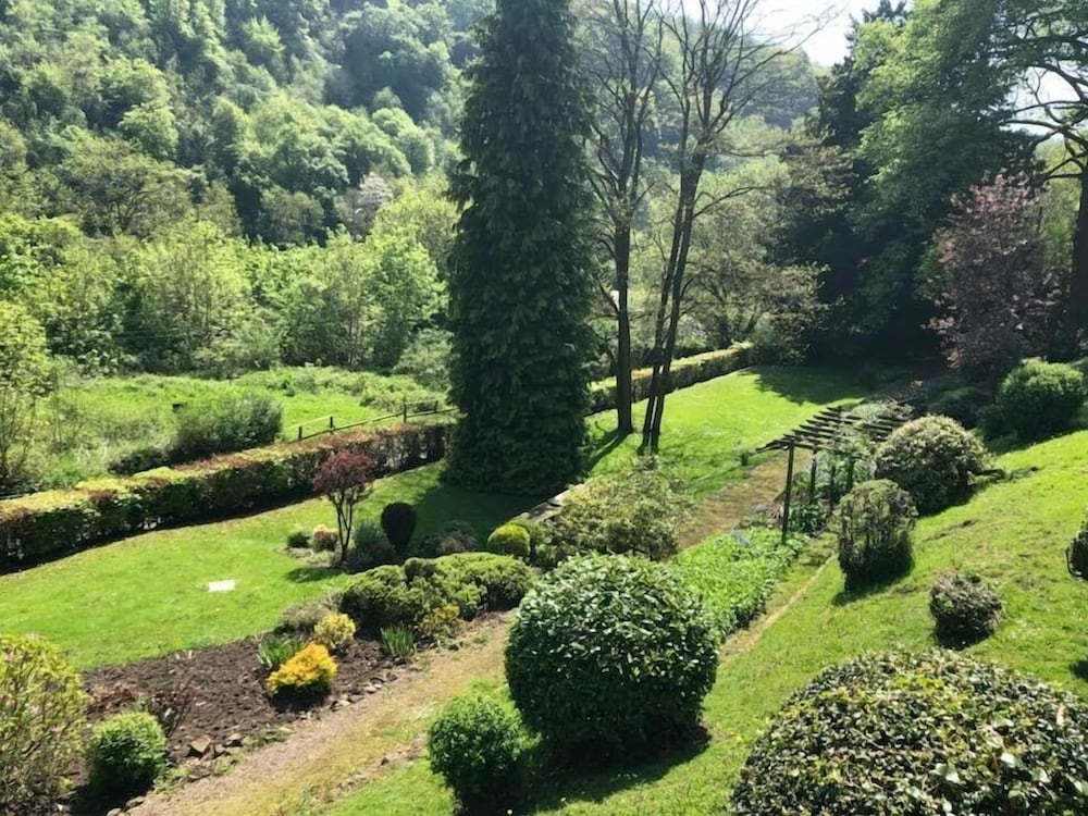 Karah Retreats - Symonds Yat