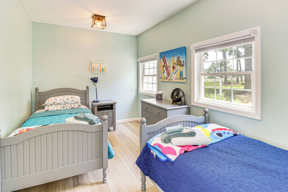 Boat Dock & Kayaks: Waterfront Home in Deltaville!