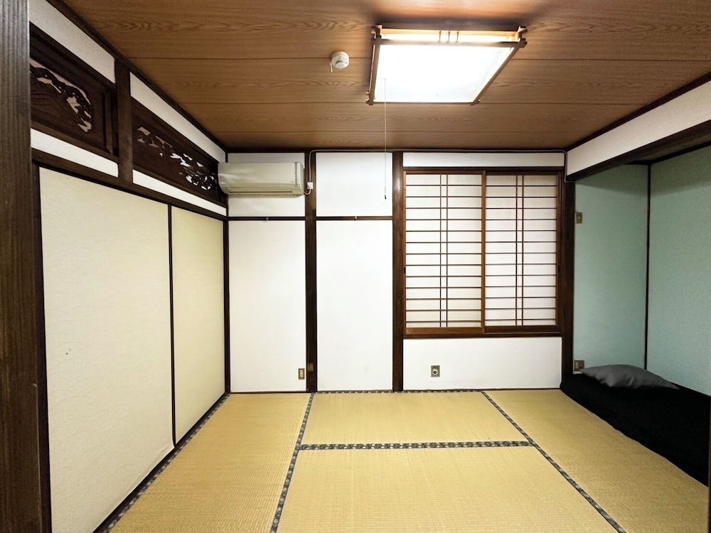 ASOBIYA HOUSE IKI