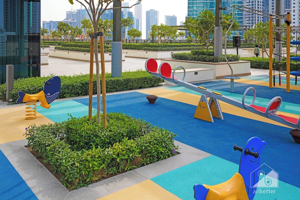 Burj Crown Luxury 3bedroom Balcony & View