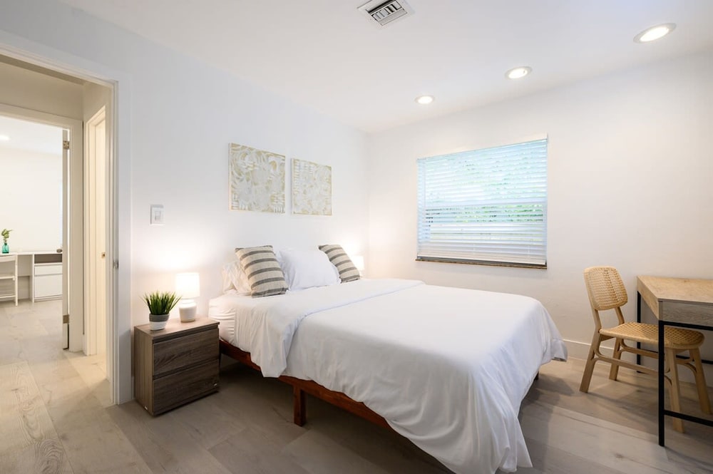 Beautiful And Comfortable Apt in Victoria Park