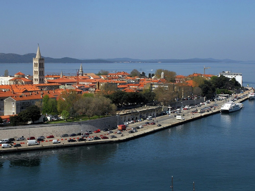 Luxurious Apartment in Zadar With Garden view 5