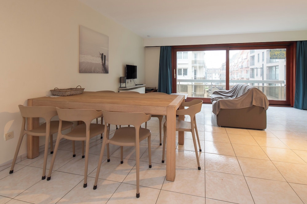 Apartment in Middelkerke Near Casino & Sea Wall