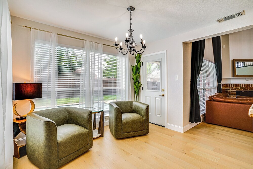 2 Mi to Old Town: Spacious Burleson Vacation Home