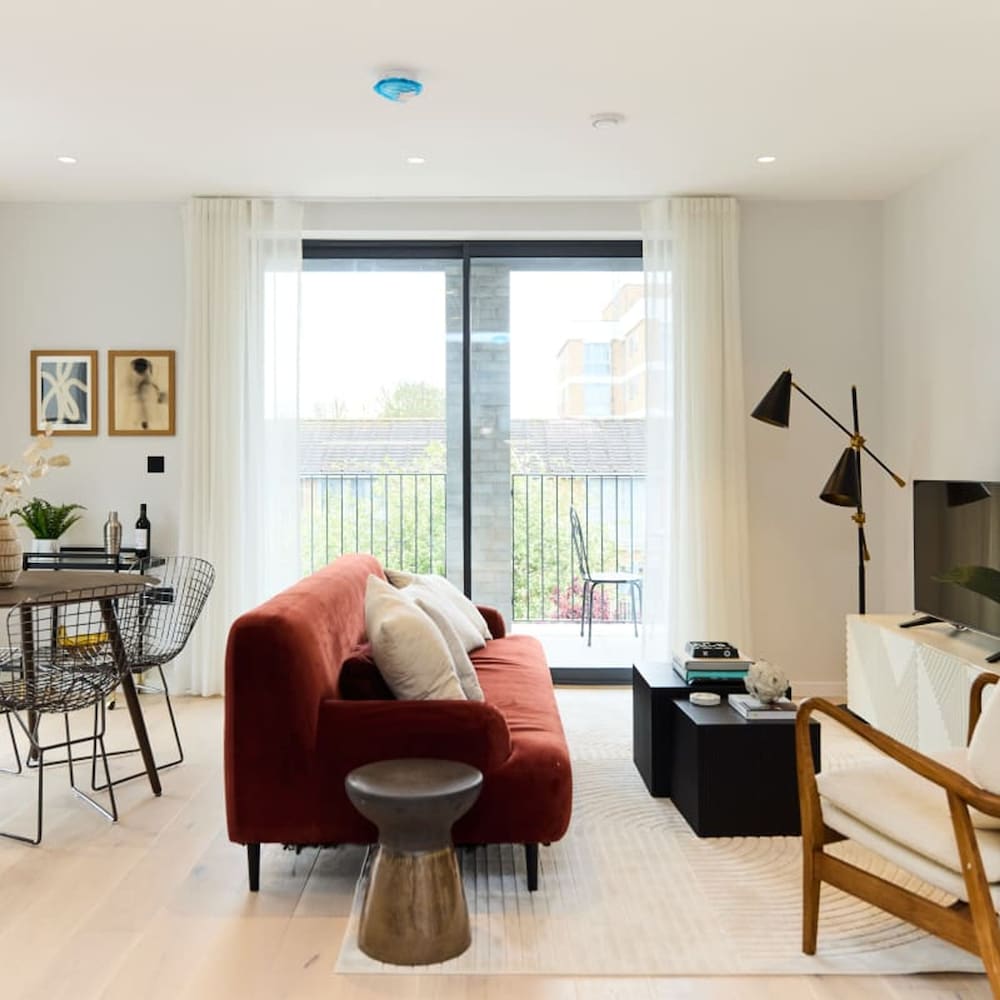 The Brondesbury Scenery - Bright 1bdr Flat With Balcony Parking — London