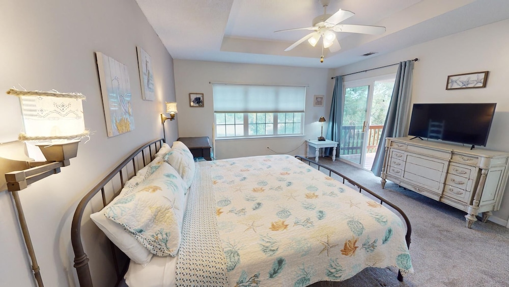 Rest Your Case - 2 Gabby Lane by Tybee Vacation Rentals