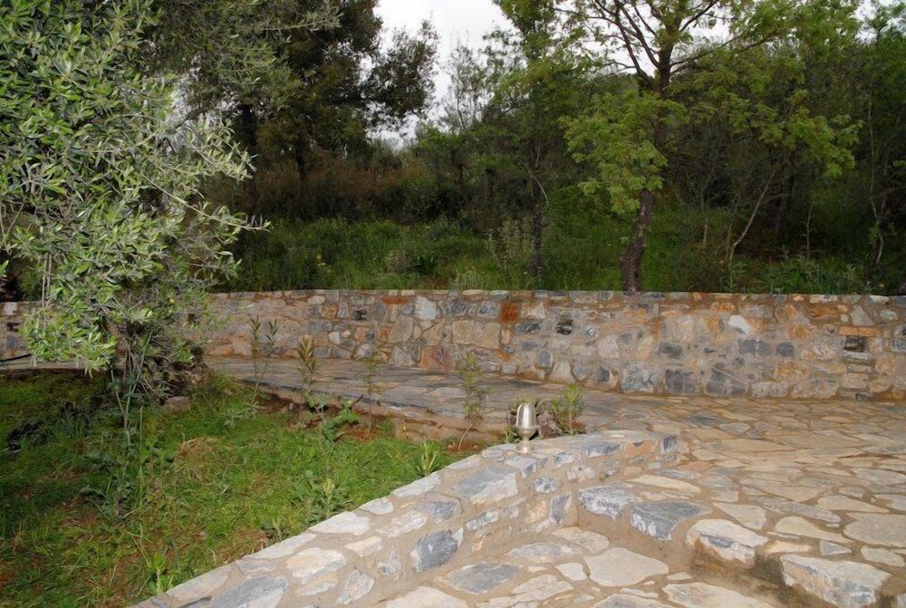 Aposperitis Traditional Guesthouse