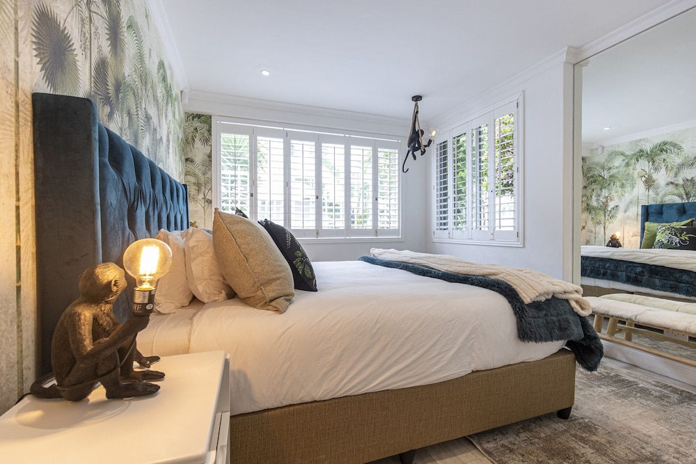 Clifton YOLO Spaces – Clifton Boutique Apartments view 3