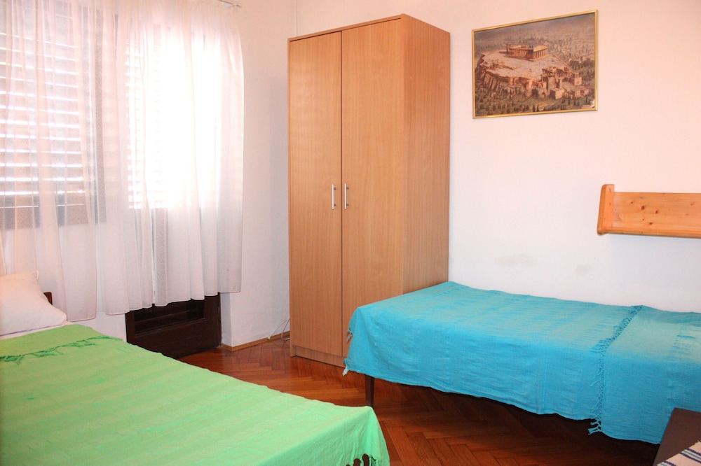Dora Apartments view 3