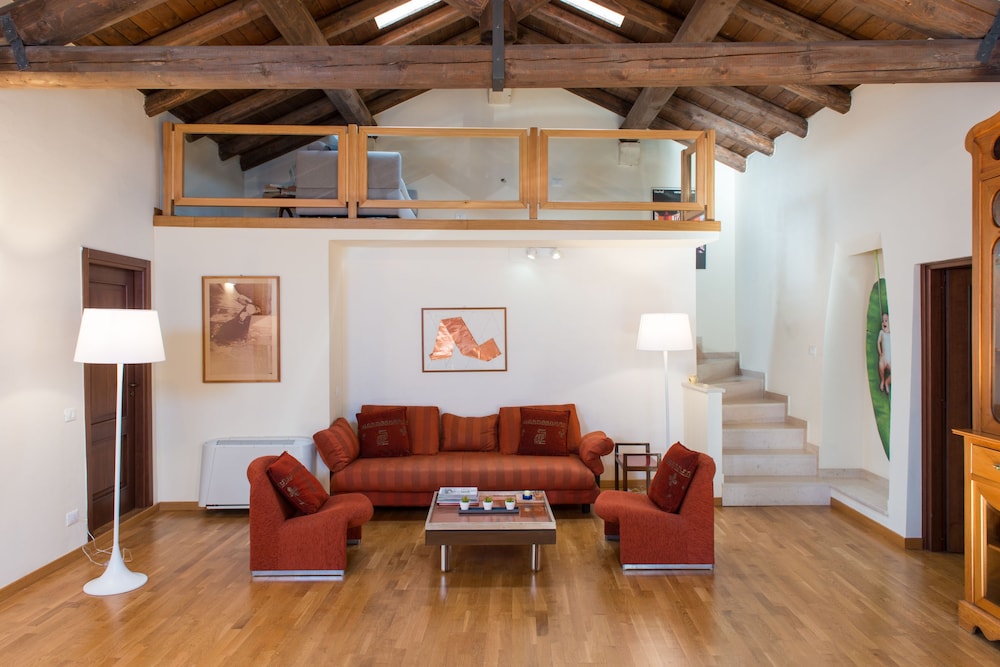 Castromediano Suite Palace
