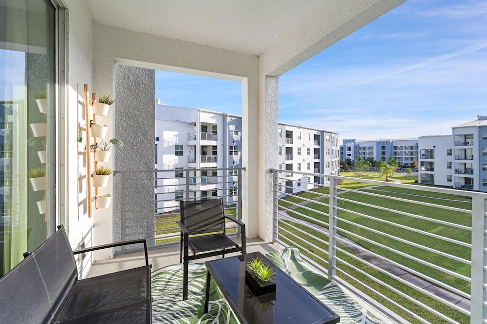 Storey Lake Resort 2 Bedroom Condo w Balcony and Amenities 2 Condo