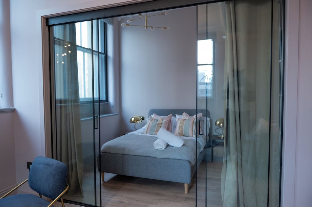 Luxury Stunning 2bed Apt City Centre view 3