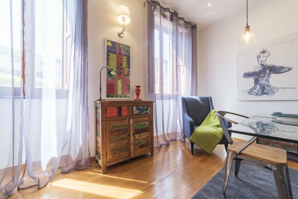Piazza di Spagna Stylish Flat
