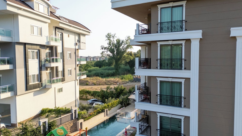 Loovox Suites