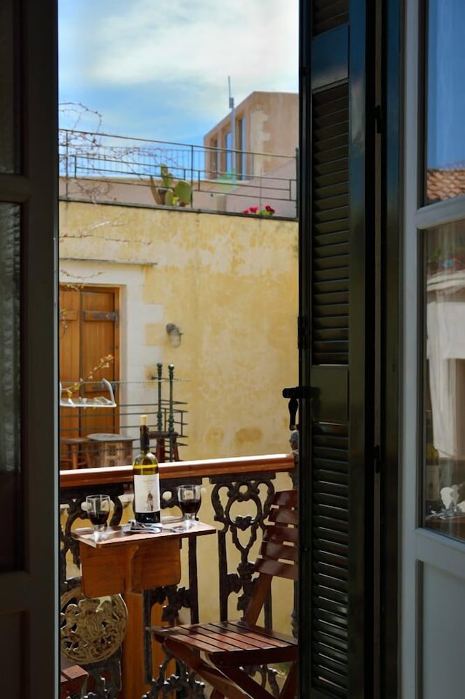 Silde Apartments