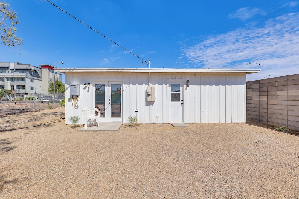 Walkable Downtown Chandler Oasis w/ Private Patio