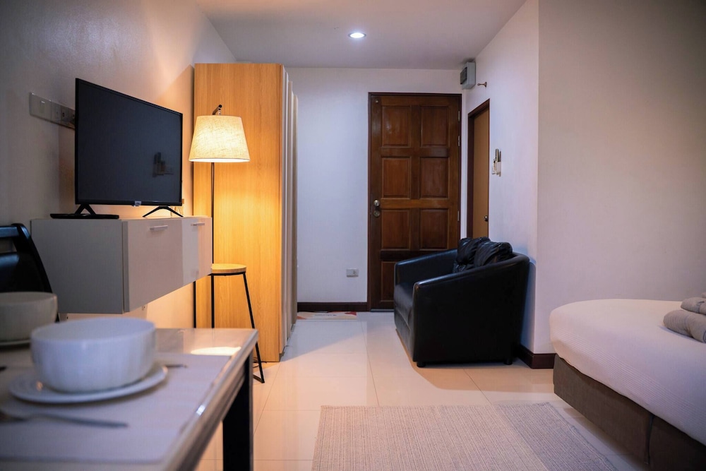 Boutique Hotel 20 min Walk to Kata Beach #202