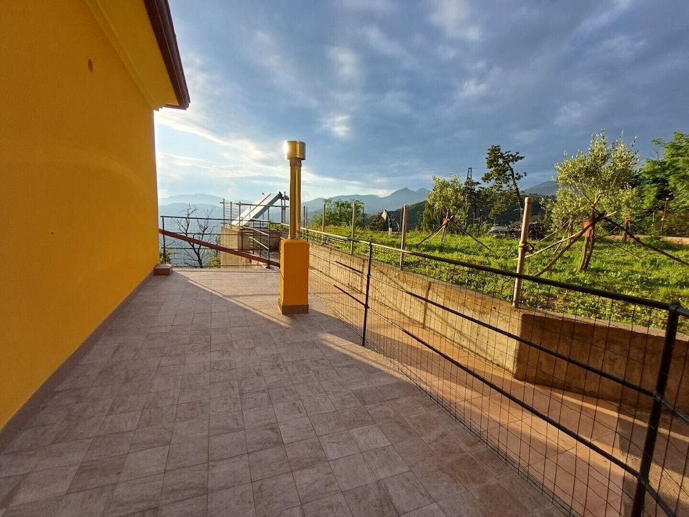 JOIVY Villa Guanna Charming Flat Garden