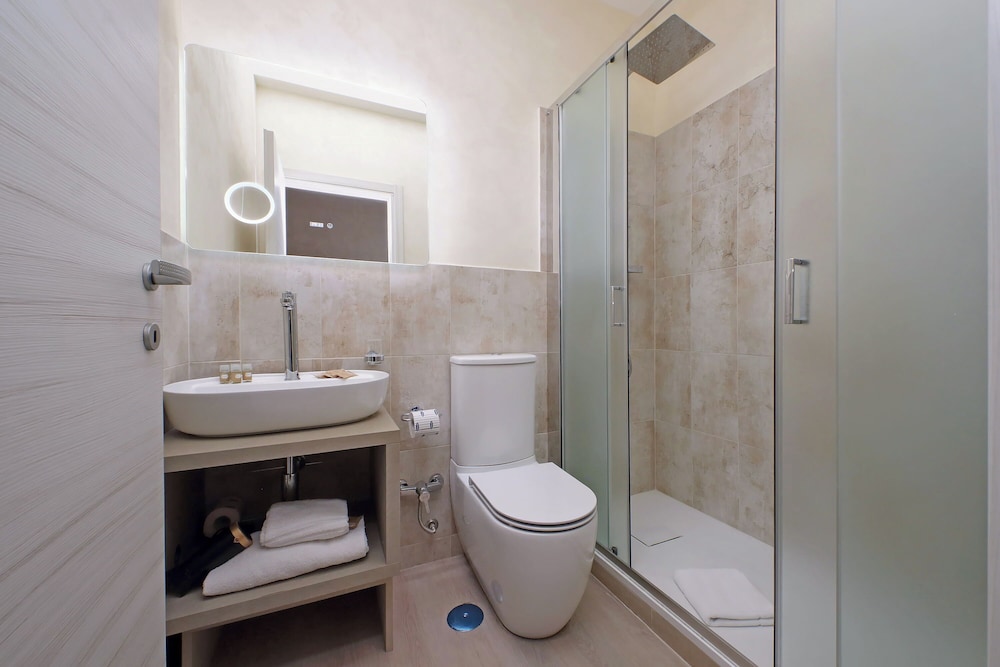 Termini Comfort rooms by Flatinrome