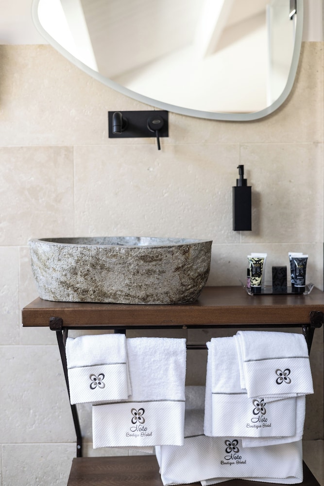 Noto Boutique Hotel