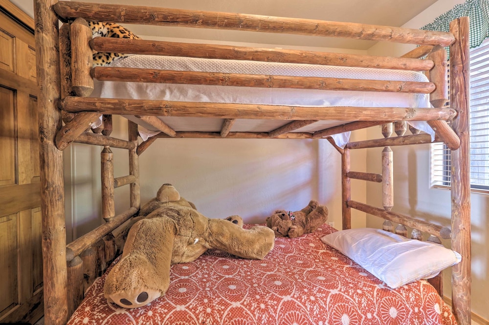 Hike, Fish & Enjoy Pond On-site: Bison Ranch Cabin view 5