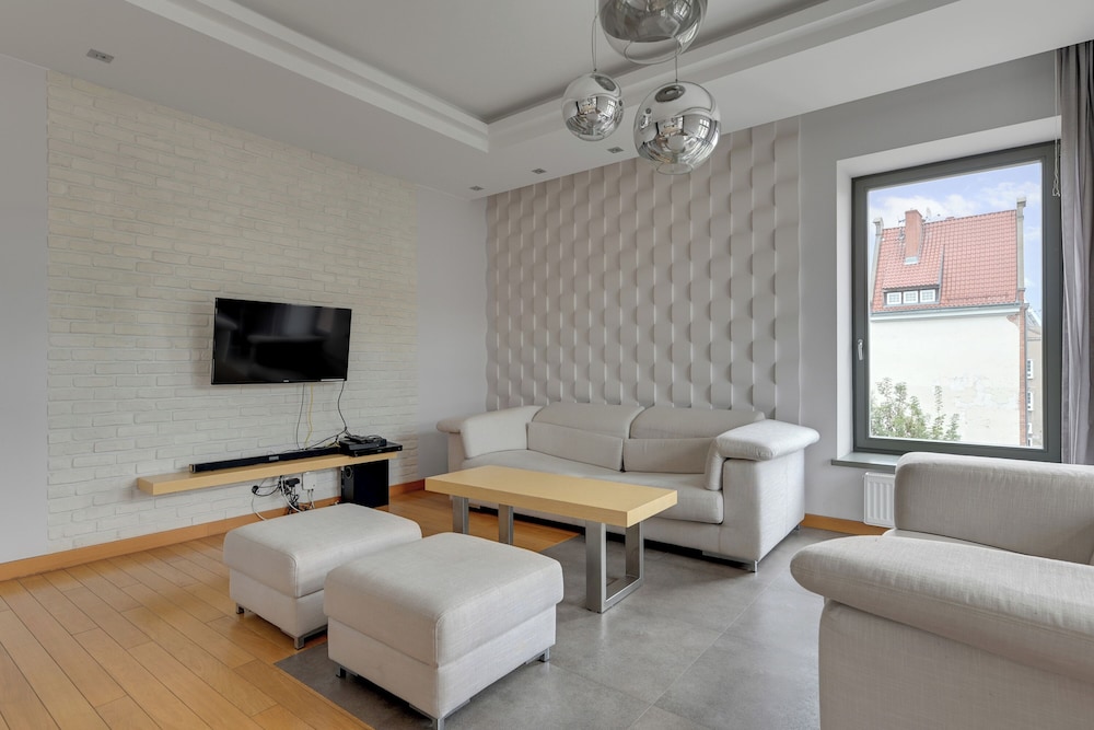 Tobiasza Residence by Grand Apartments