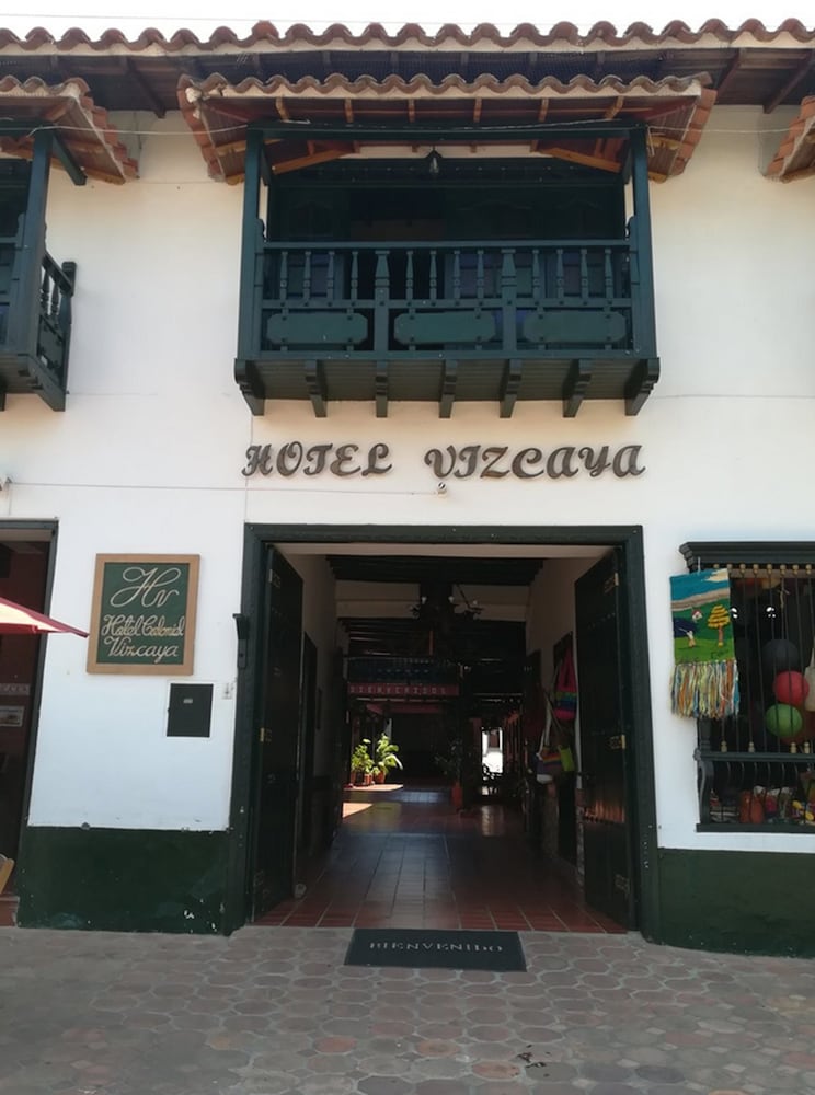 Hotel Vizcaya Plaza Curití