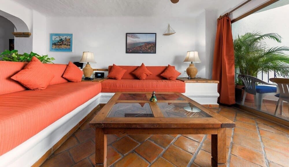 Ocean View 2Br Condo-balcony-beach-pool 710