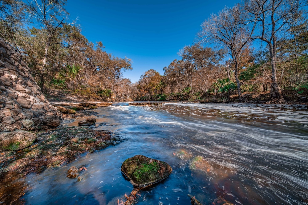 Steinhatchee River Inn