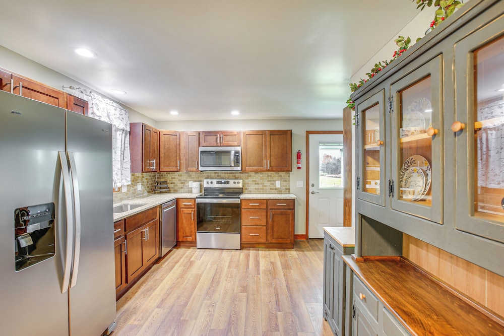 4 Mi to Kentucky Downs: Countryside House