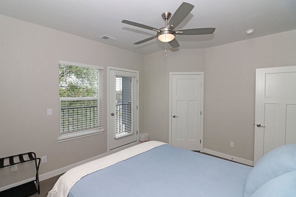 Modern Ascend 2 Bedroom Townhouse