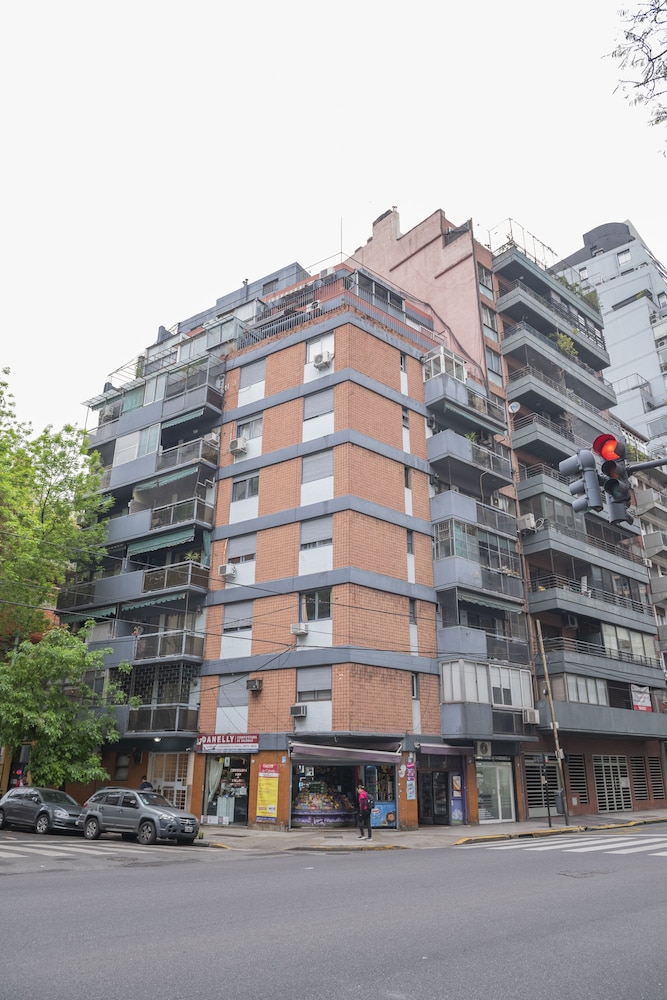 Arevalo 2711