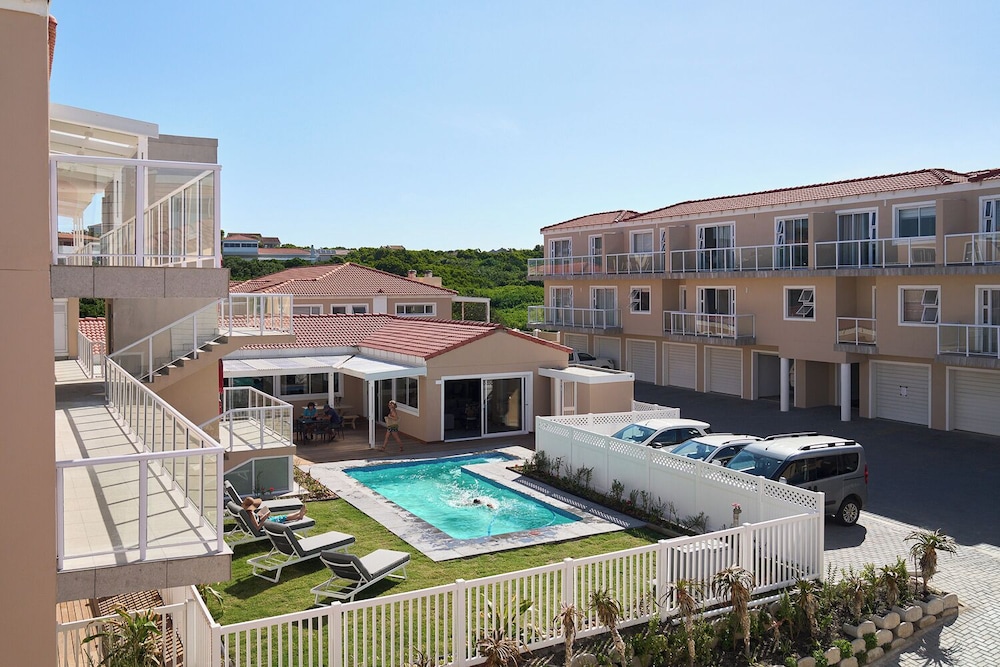 Harbour Club
