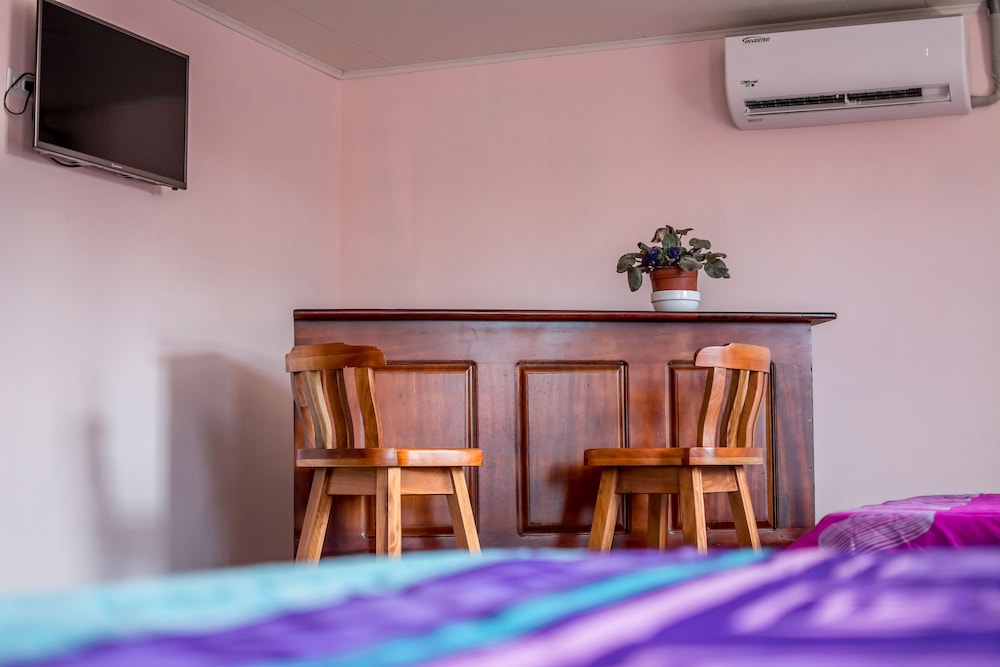 Hotel La Cascada - Hostel