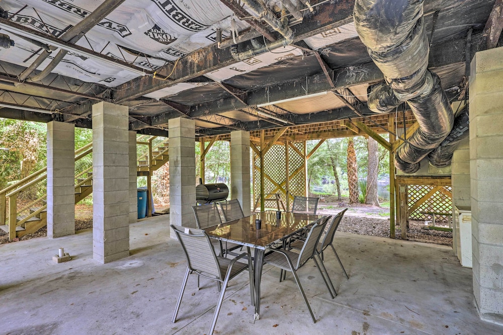 Suwannee Riverfront Home: Grill, Near Springs - Property Image 12