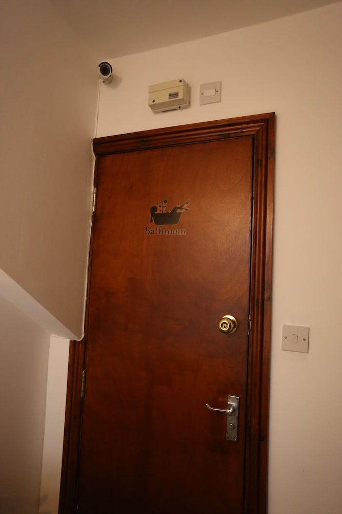 Heathrow roomzzzz B&B