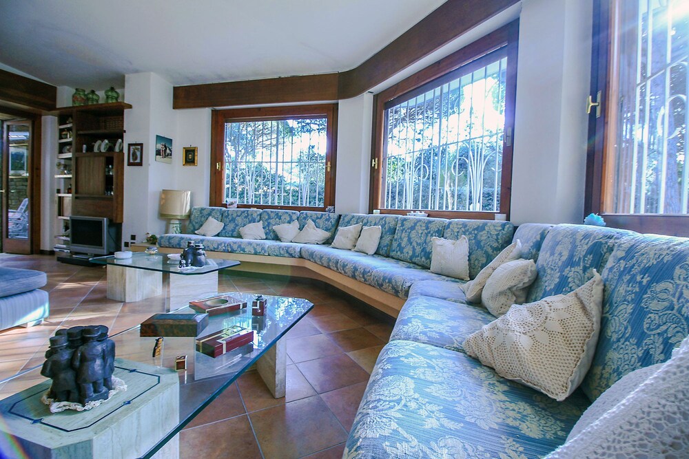 Villa La Sugheretta a Punta Ala con Piscina