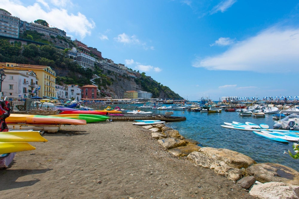 Leucosia in Sorrento