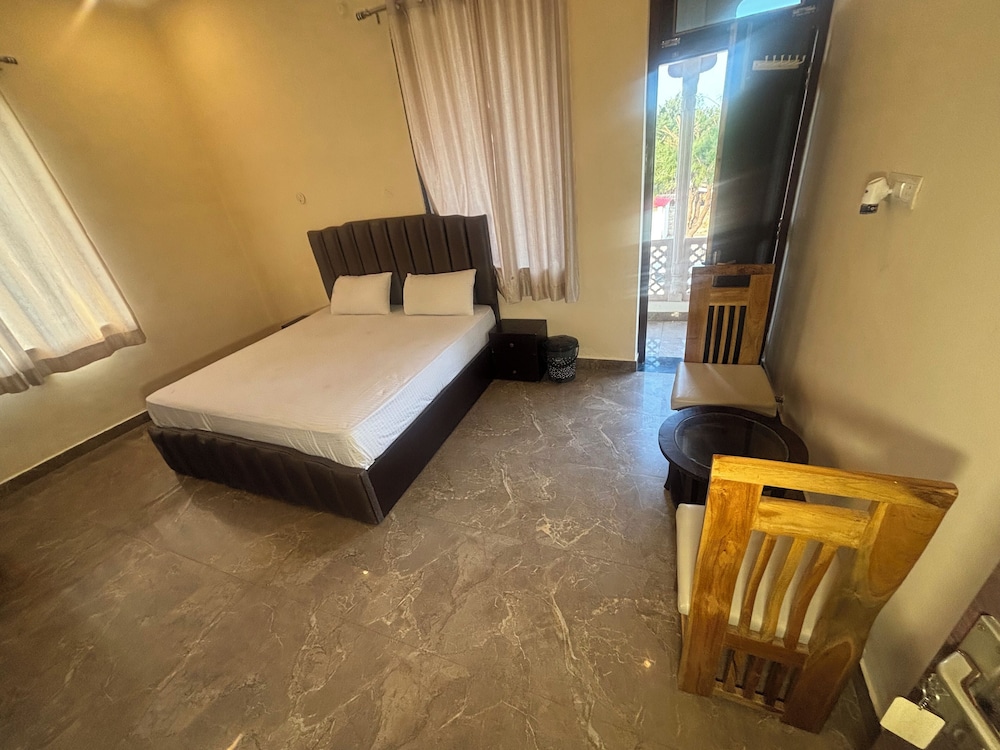 Eco Fort Resort