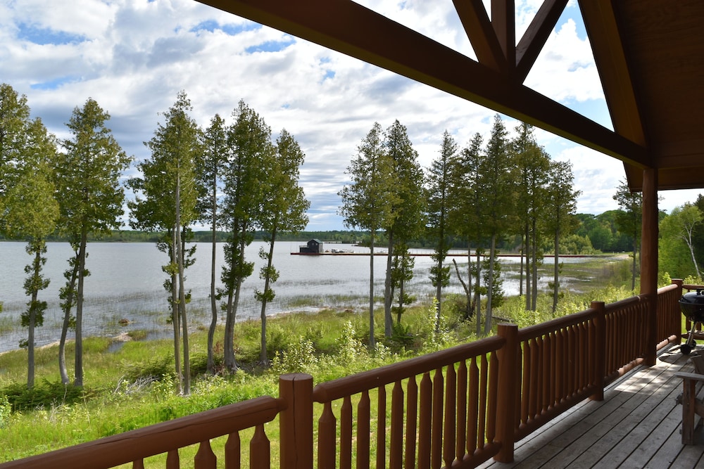 Drummond Island Resort