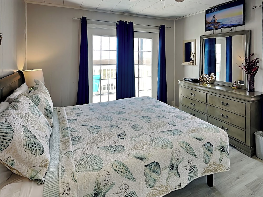Bayview Cottage by Ryson Vacation Rentals