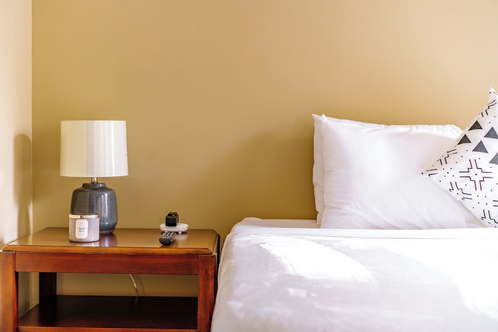 The Parkside by Jungle House – Short North Boutique Suites